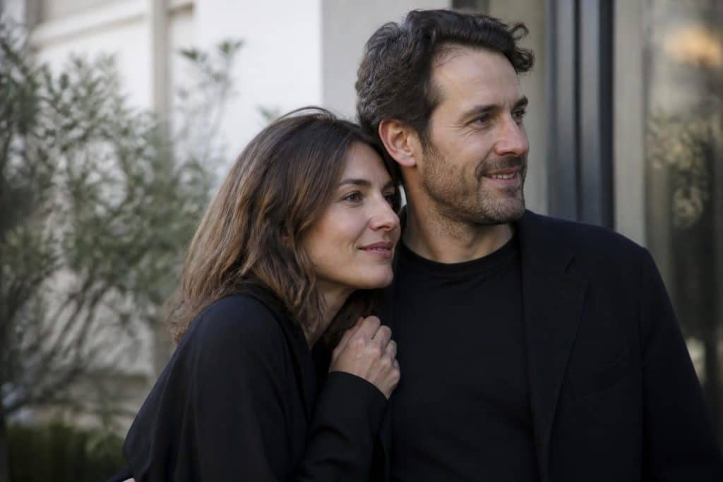 découvrez tout sur alicia dauby et olivier bossard : leur couple, leur vie privée et les moments intimes qu'ils partagent.