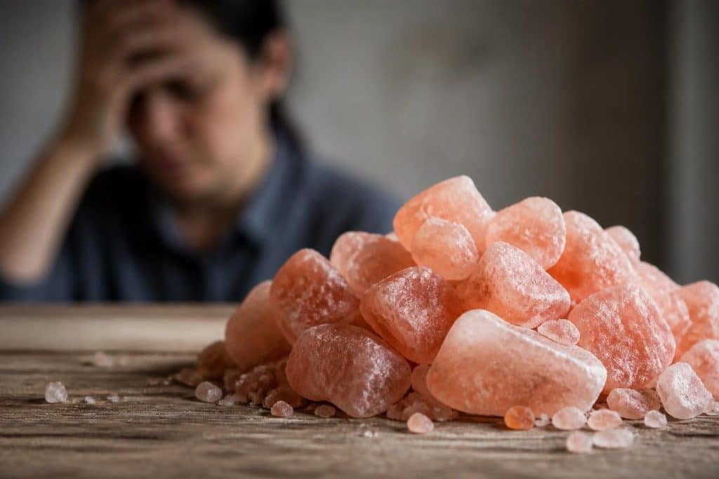 découvrez les vérités sur le sel rose de l'himalaya et ses éventuels dangers pour la santé. informez-vous sur ses bienfaits et précautions essentielles à connaître.